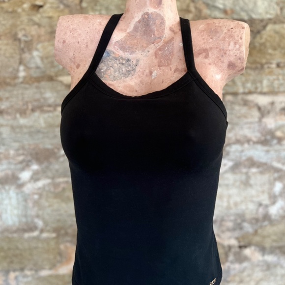 COPY - Reebok - Picture 2 of 3